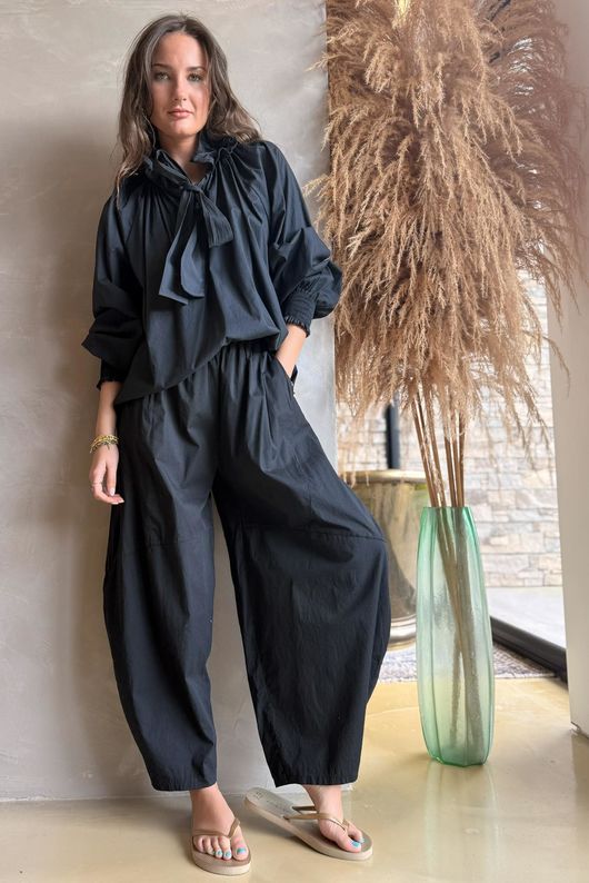 Paloma Classic Barrel Pant Black